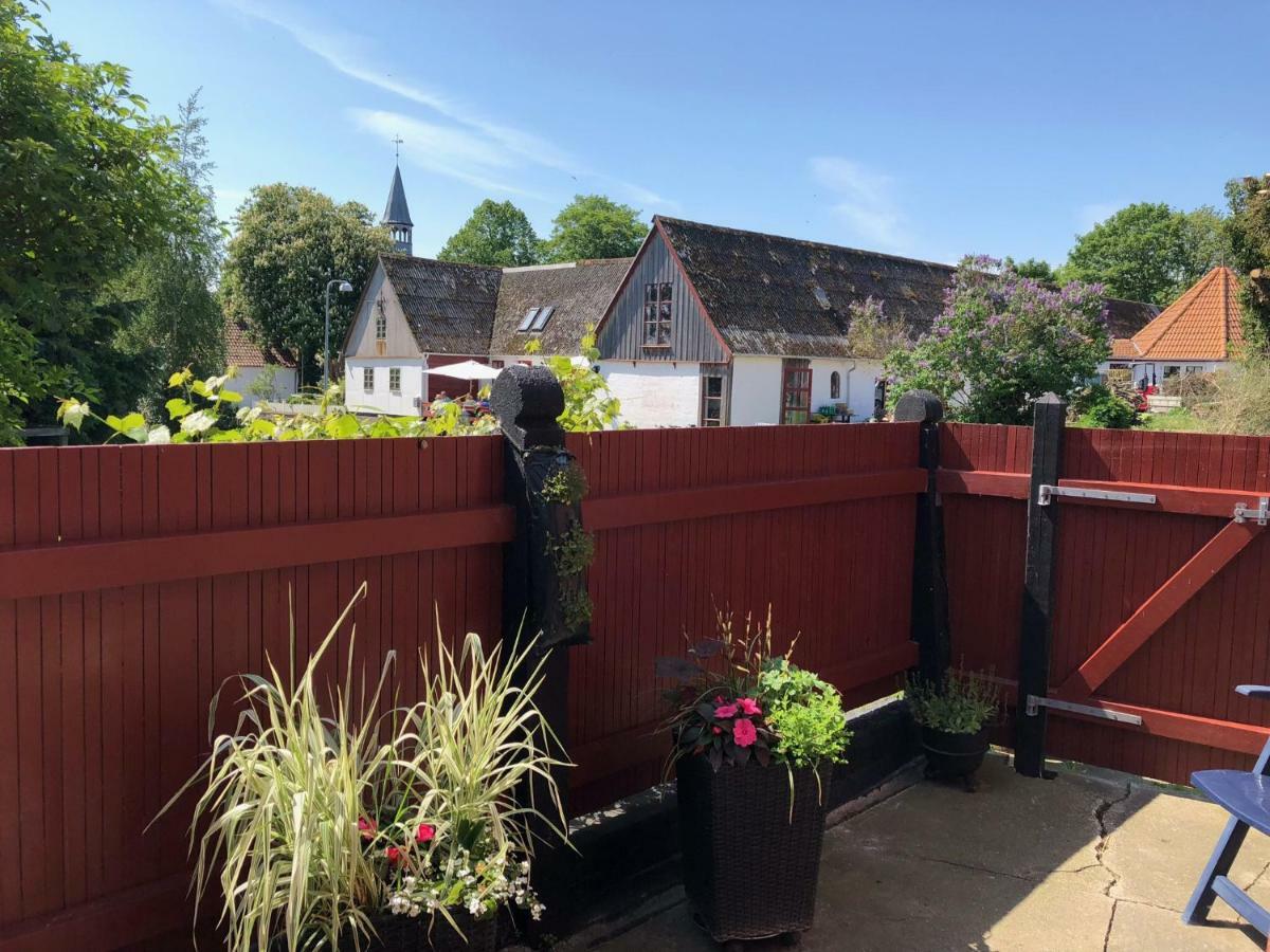 Det Lille Rode Hus Villa Nyord Buitenkant foto